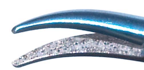 8-020T Barraquer Needle Holder, 12.00 mm Fine Jaws, Curved, with Lock, Small Size, Length 100 mm, Titanium - Image 2